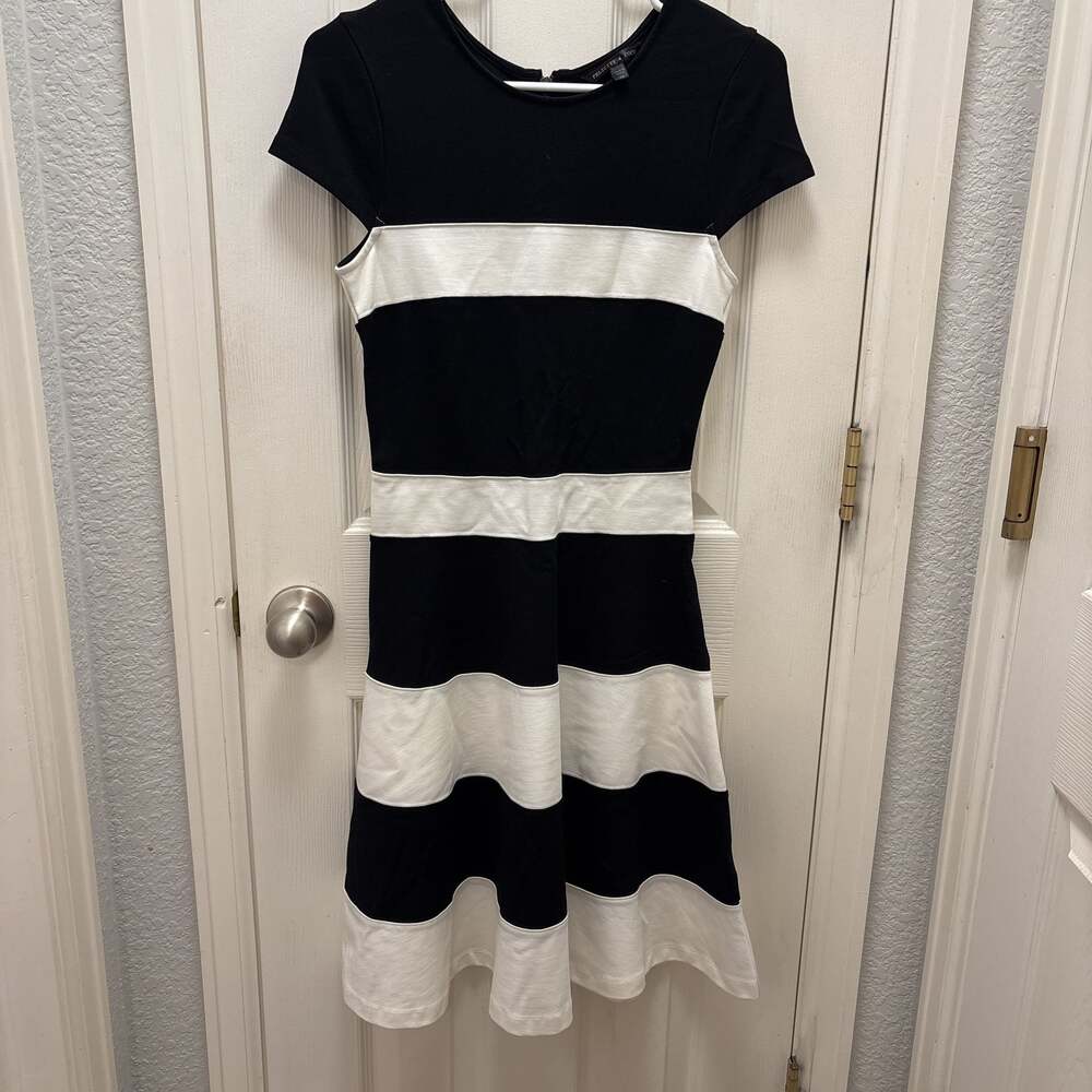 Felicity & Coco Black andโ White Striped,sheek and elegant Dress XS